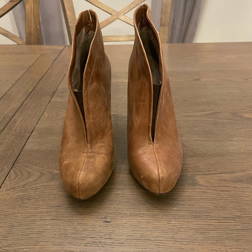 Jessica Simpson Allest Ankle Bootie - 6.5M - Picture 3 of 8